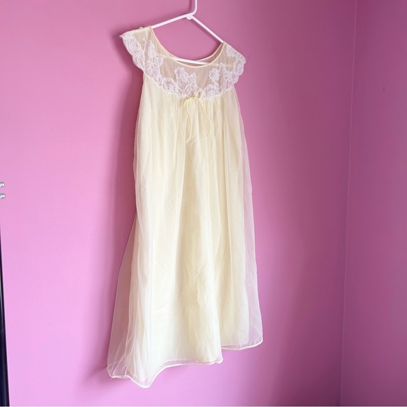 Vintage Yellow Lace Nightgown - Picture 2 of 8